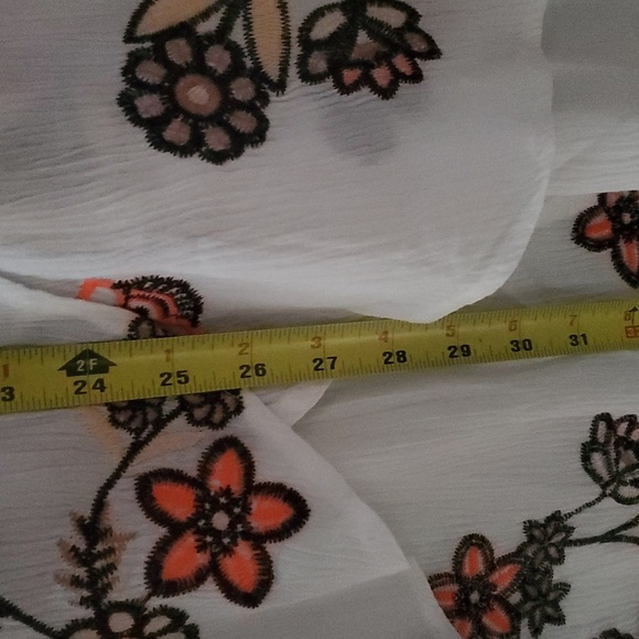 J.O.A Los Angeles Floral Embroidered Faux Wrap Midi Skirt Size Small High-Low - Picture 9 of 10